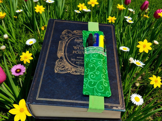 Penholder/Bookmark - Green Swirl - Green Elastic